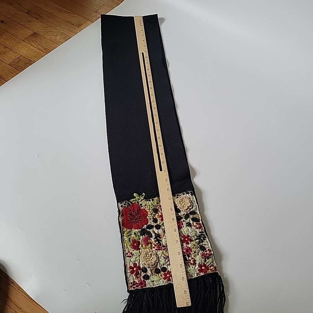 Vintage Wet Seal Fringed Scarf Black Knit Embroidered Flowers Beaded Chic Hippie - Picture 9 of 11